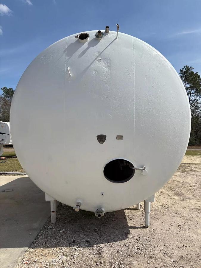 Used 10,000 Gallon Stainless Steel Jacketed Food Grade Tank
