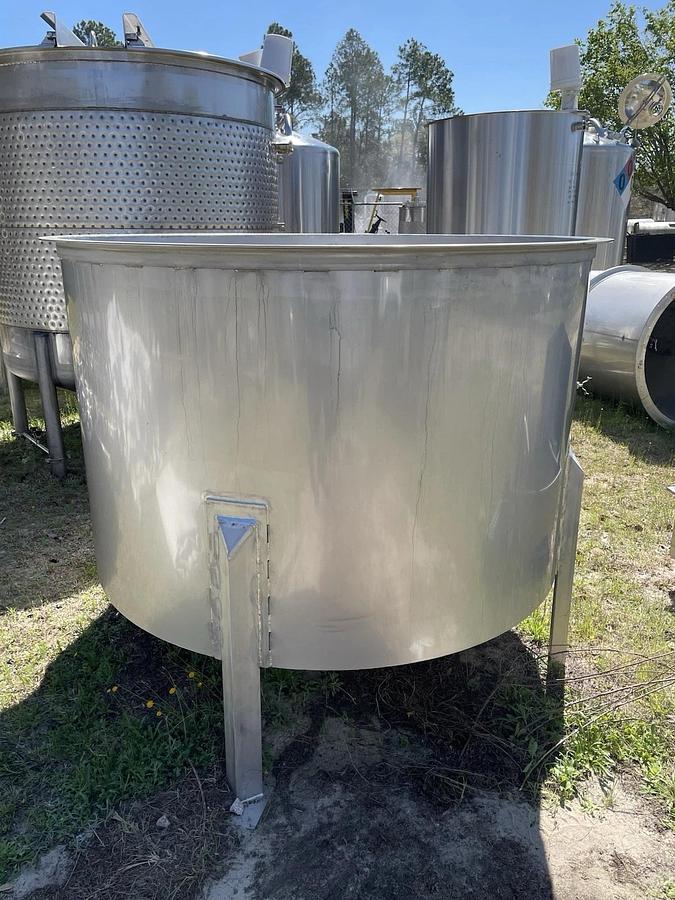600 Gallon , 500 Working Capacity 304 Stainless Steel Mix Tank Cone Bottom Open