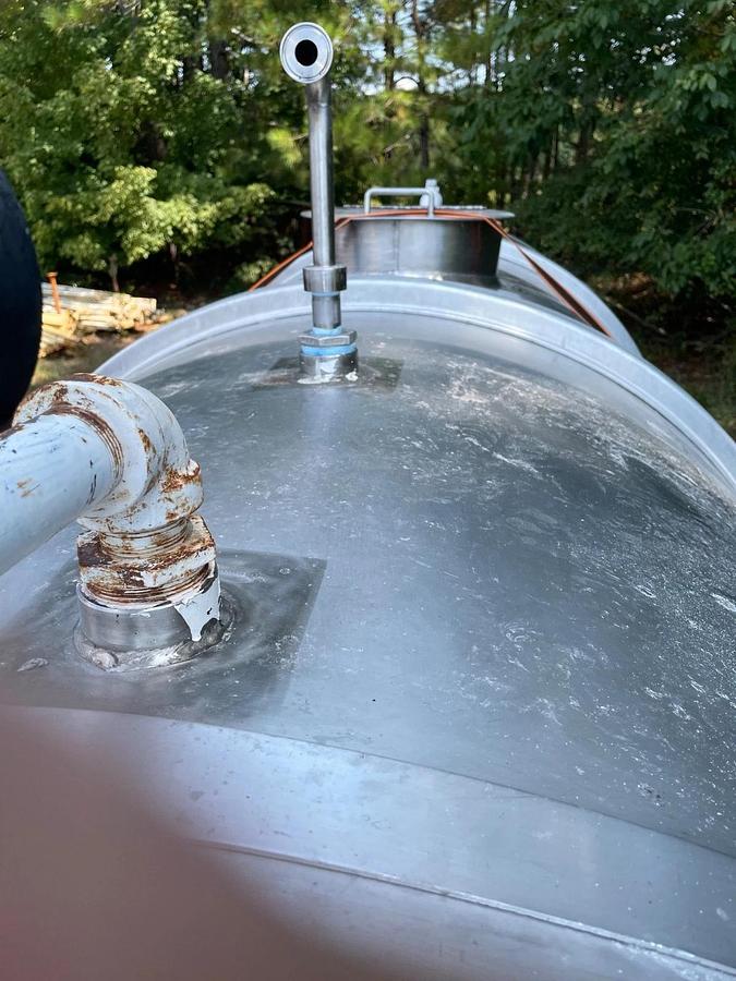 Used 2000 Gallon Horizontal Holding Tank - 304 Stainless Steel edible oil Tank w/skid