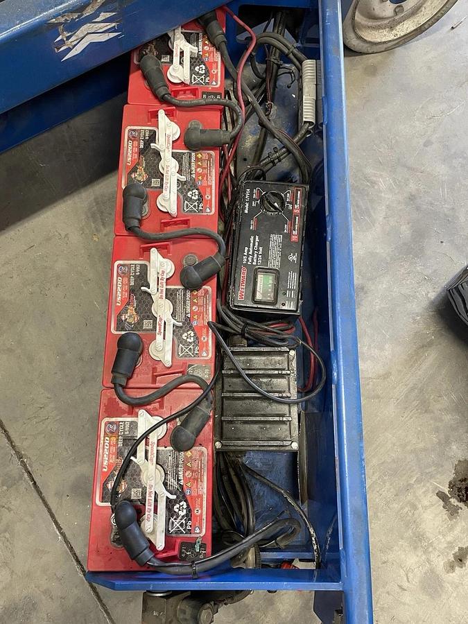 Used JLG 2646 electric scissor lift aerial Genie