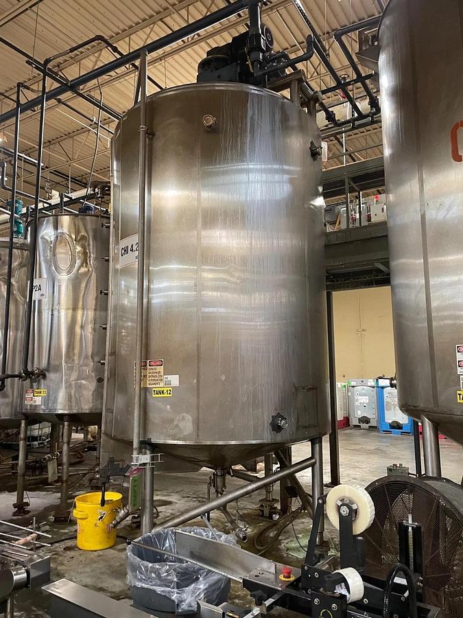 Used 4000 Gallon Dual Motion w/ Scraper & Turbine Agitation Stainless Steel Insulated