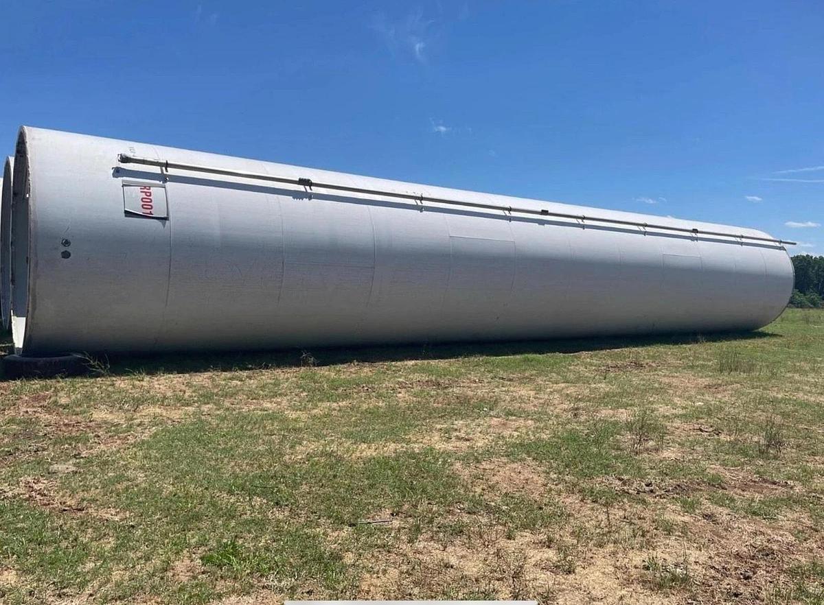 Used 2 SILO PELLET RESIN SILO’S MFG BY CST STORAGE 12’ x 72’  NO RUST! Excellent Cond
