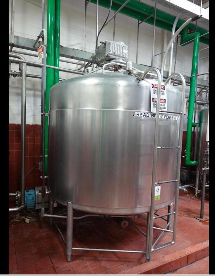 Used 1500 Gallon Stainless Steel Processor Tank with Agitation Food Grade