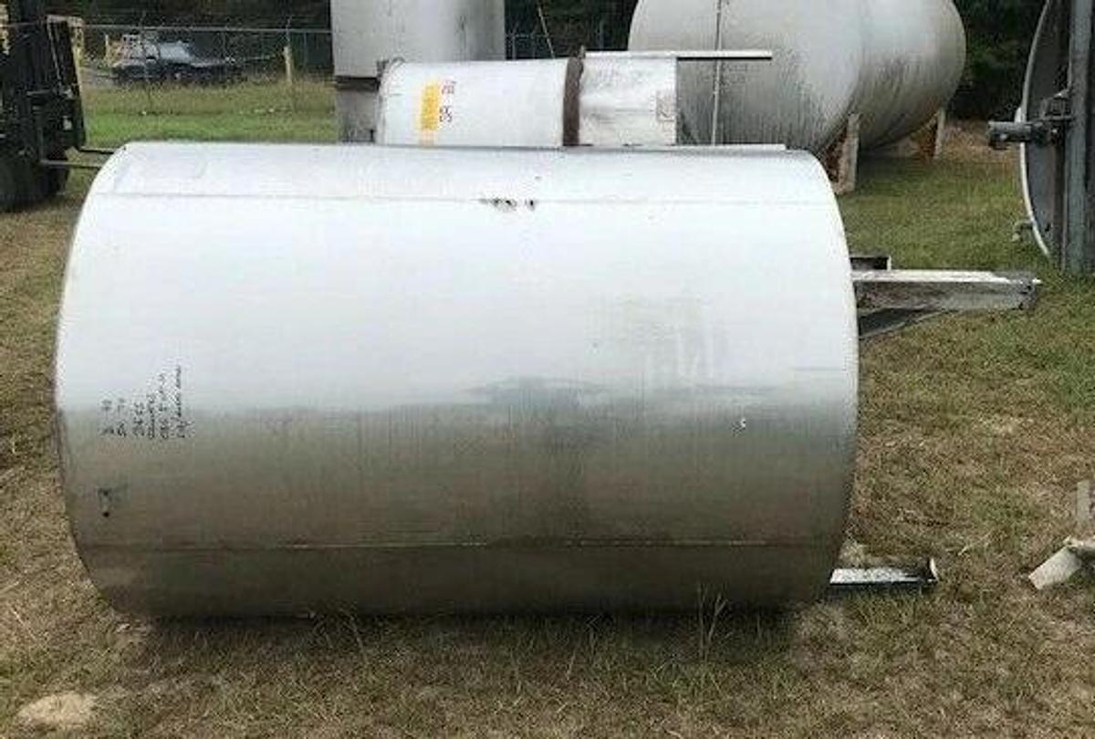 Used 500 Gallon 316 Stainless Steel Insulated Tank Closed Top , Cone , Hinged  Lid