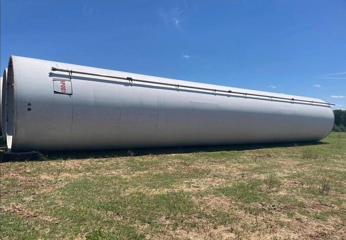 Used 2 SILO PELLET RESIN SILO’S MFG BY CST STORAGE 12’ x 72’  NO RUST! Excellent Cond