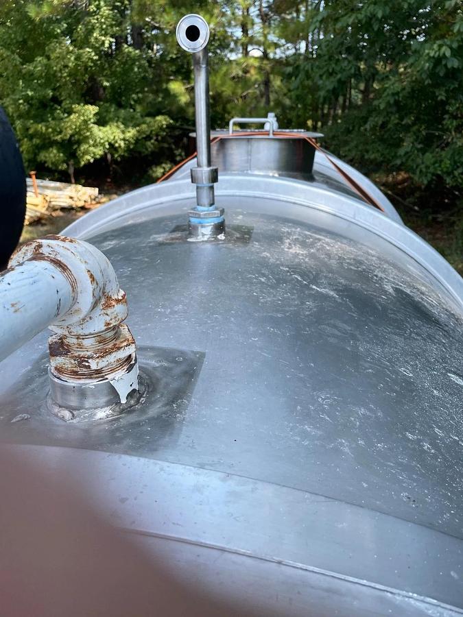 Used 2000 Gallon Horizontal Holding Tank - 304 Stainless Steel edible oil Tank w/skid