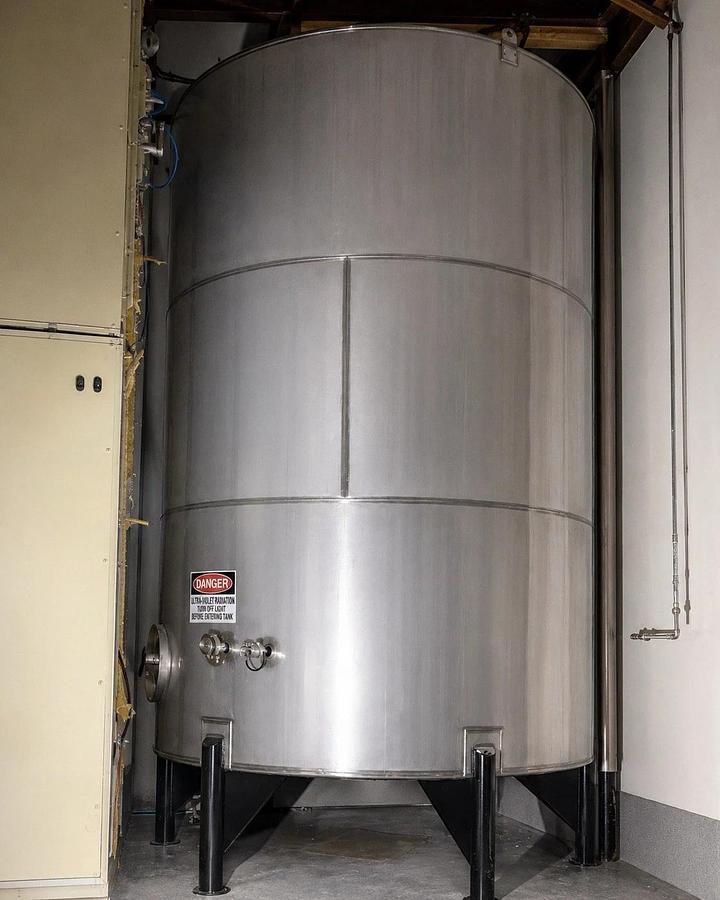 Used 6500 Gallon 304 Stainless Steel Storage / Holding Tanks Food Grade – 2 Available