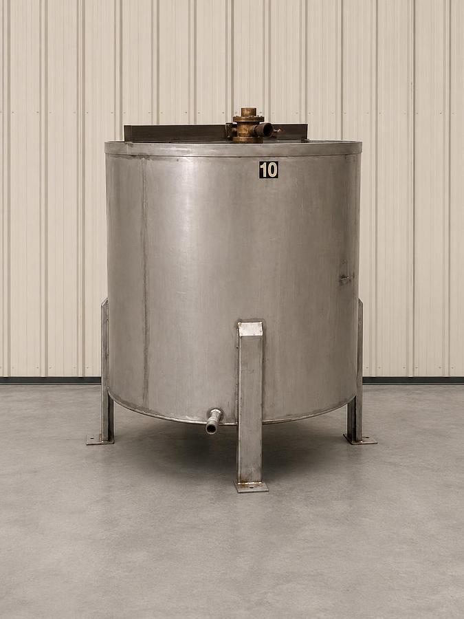 Used 400 Gallon Stainless Steel Tank Open Top, Cone Bottom , Top Center Mounted Mixer