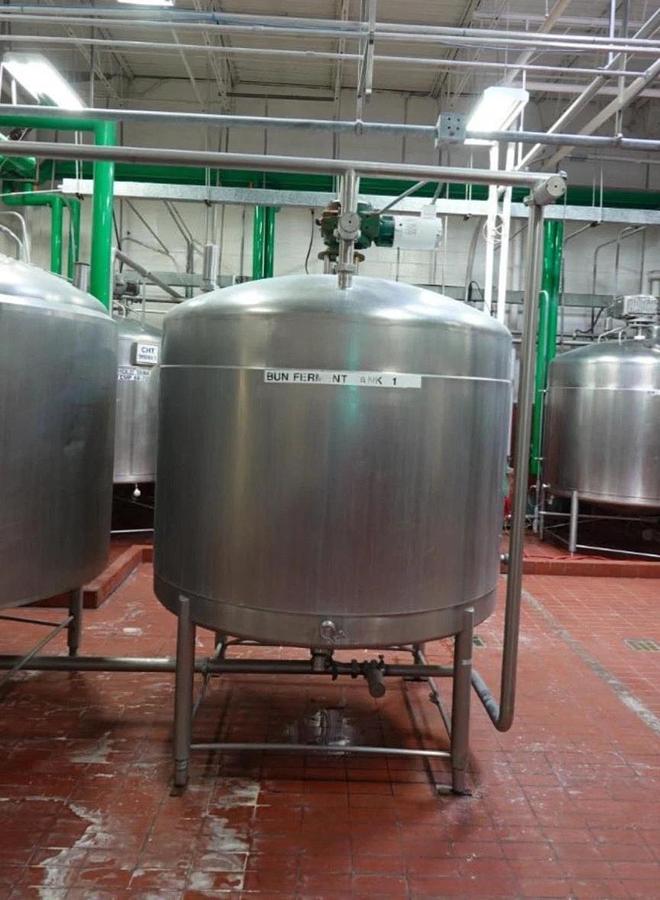 Used 1000 Gallon Jacketed Stainless Steel Processor with sweeping agitation w Cone