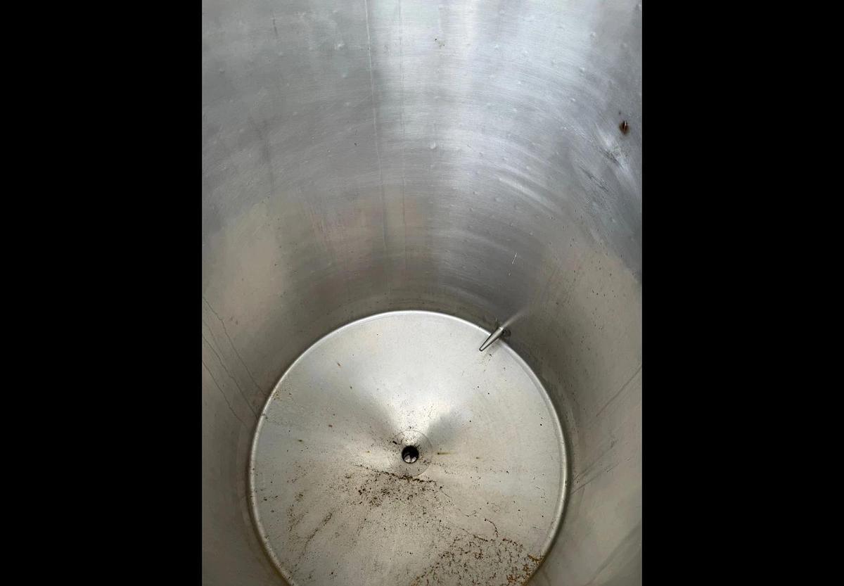 Used 200 Gallon Jacketed 316 Stainless Steel  Cone bottom center Drain mfg DCI