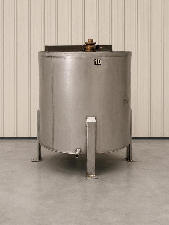 Used 400 Gallon Stainless Steel Tank Open Top, Cone Bottom , Top Center Mounted Mixer