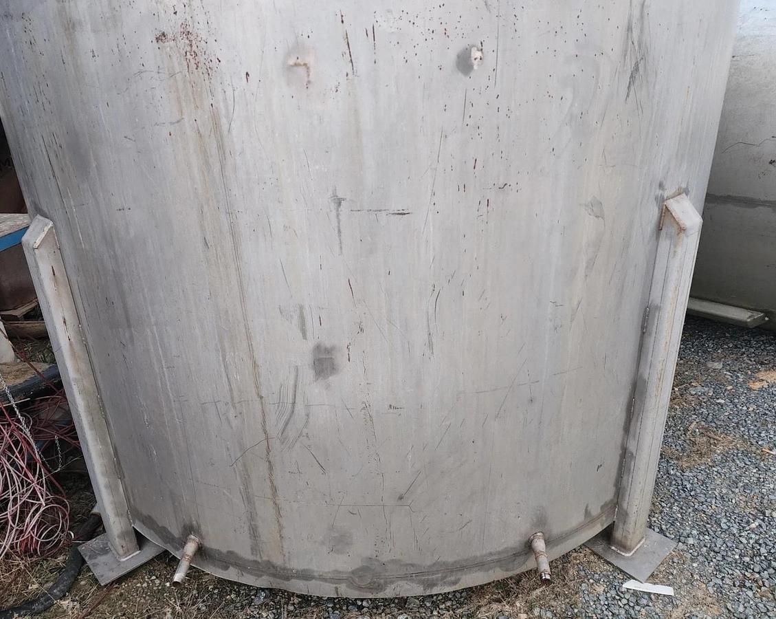 Used 1000 Gallon Stainless Steel Tank Open Top, Cone Bottom ,Top Center mixer 3 avail