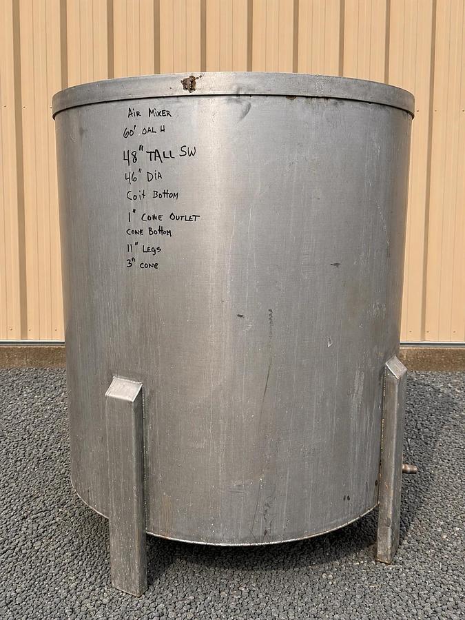Used 300 Gallon Open Top 304 Stainless Steel Tank – Cone Bottom – heat or cool coils