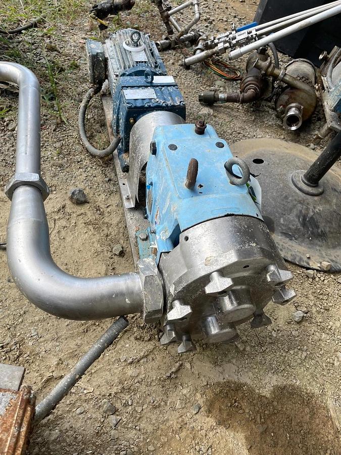 Used Waukesha, Model 060, positive displacement pump 060-U1 5 hp mfg 2015
