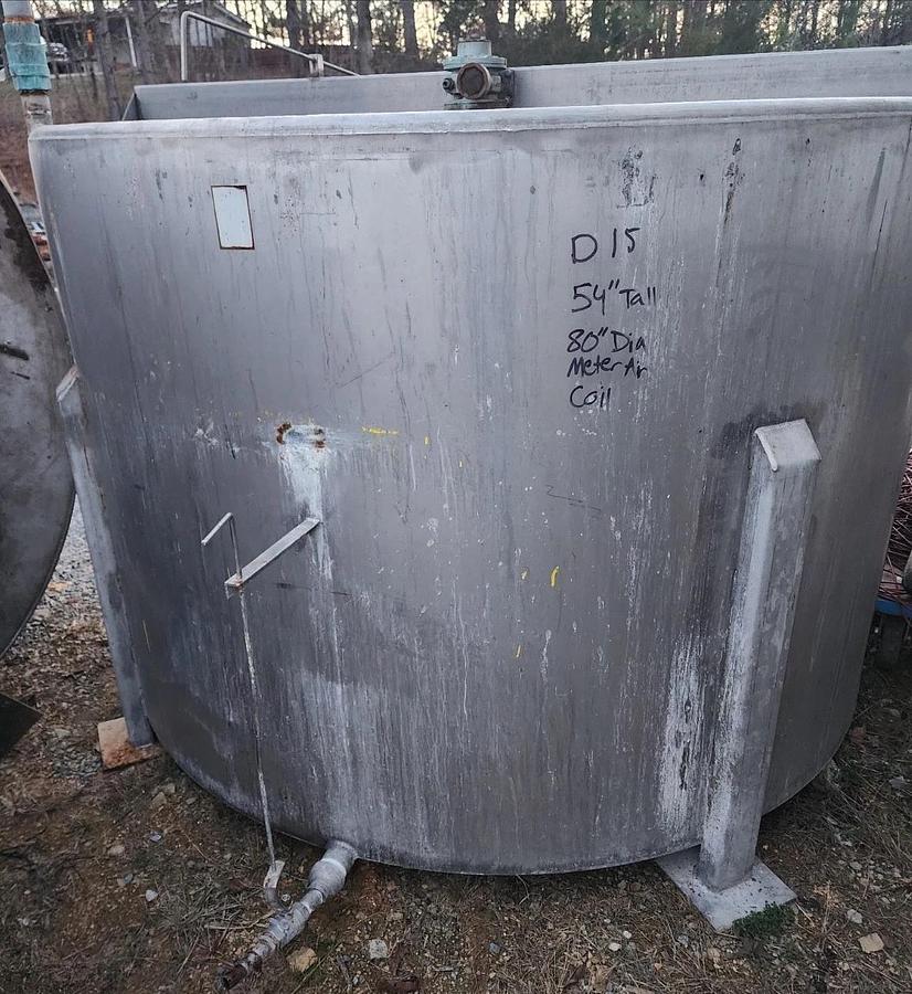 Used 1000 Gallon Stainless Steel Tank Open Top, Cone Bottom ,Top Center mixer 3 avail