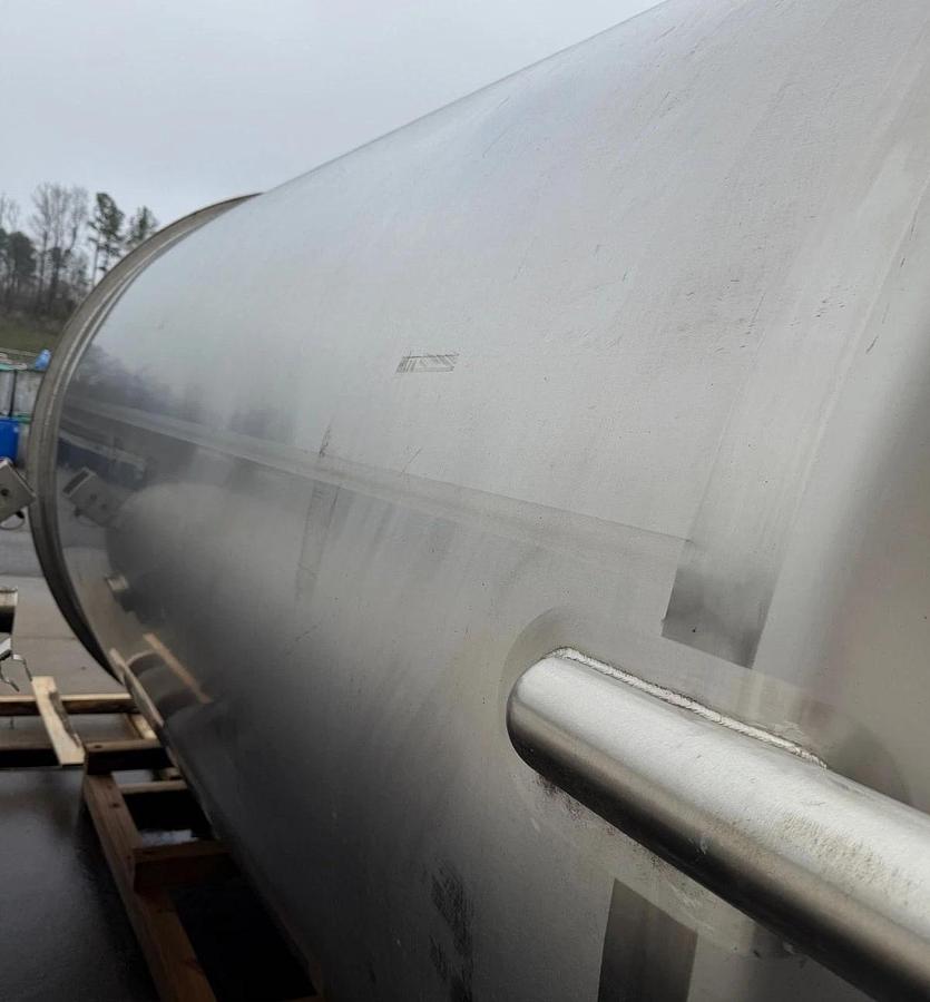 Used 3500 Gallon Stainless Steel Vertical Storage Tank Very Clean