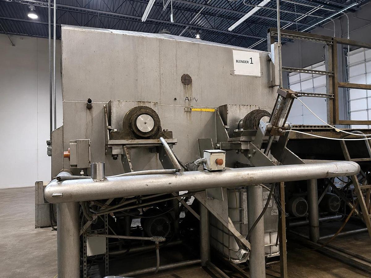 Used APV 160 Cu Ft Stainless Steel Twin Shaft Ribbon Blenders 40 HP Model HD-160DR