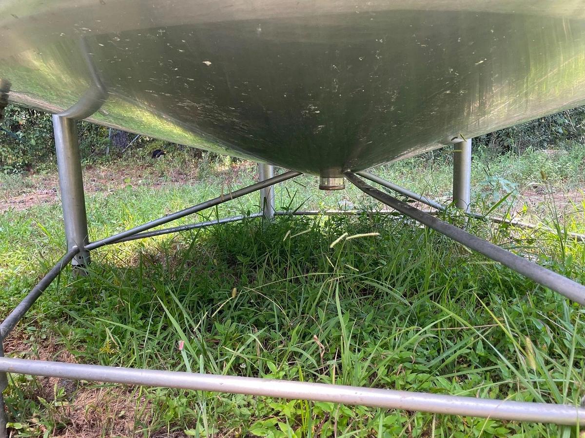 Used 1500 Gallon Jacketed Stainless Steel Processor with sweeping agitation w Cone