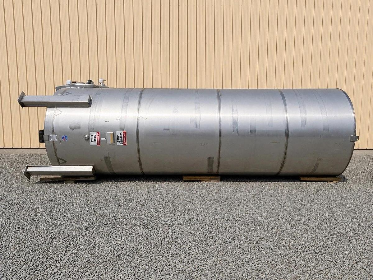 Used 3400 Gallon Stainless Steel Vertical Storage Tank – Meridian – 6’ Dia x 18’ Long