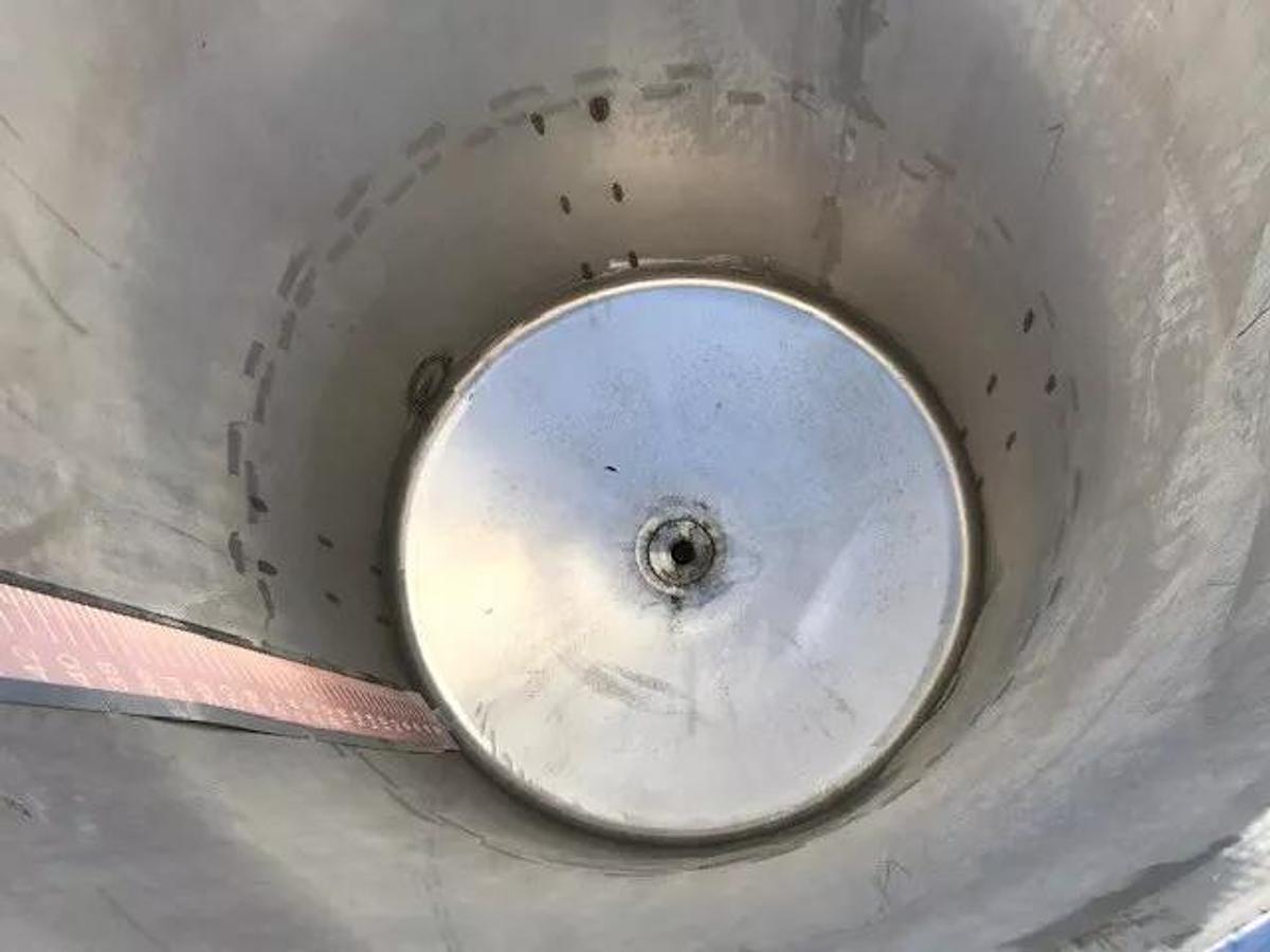 Used 350 Gallon 316 Stainless Mix Tank Vertical With Dish Bottom
