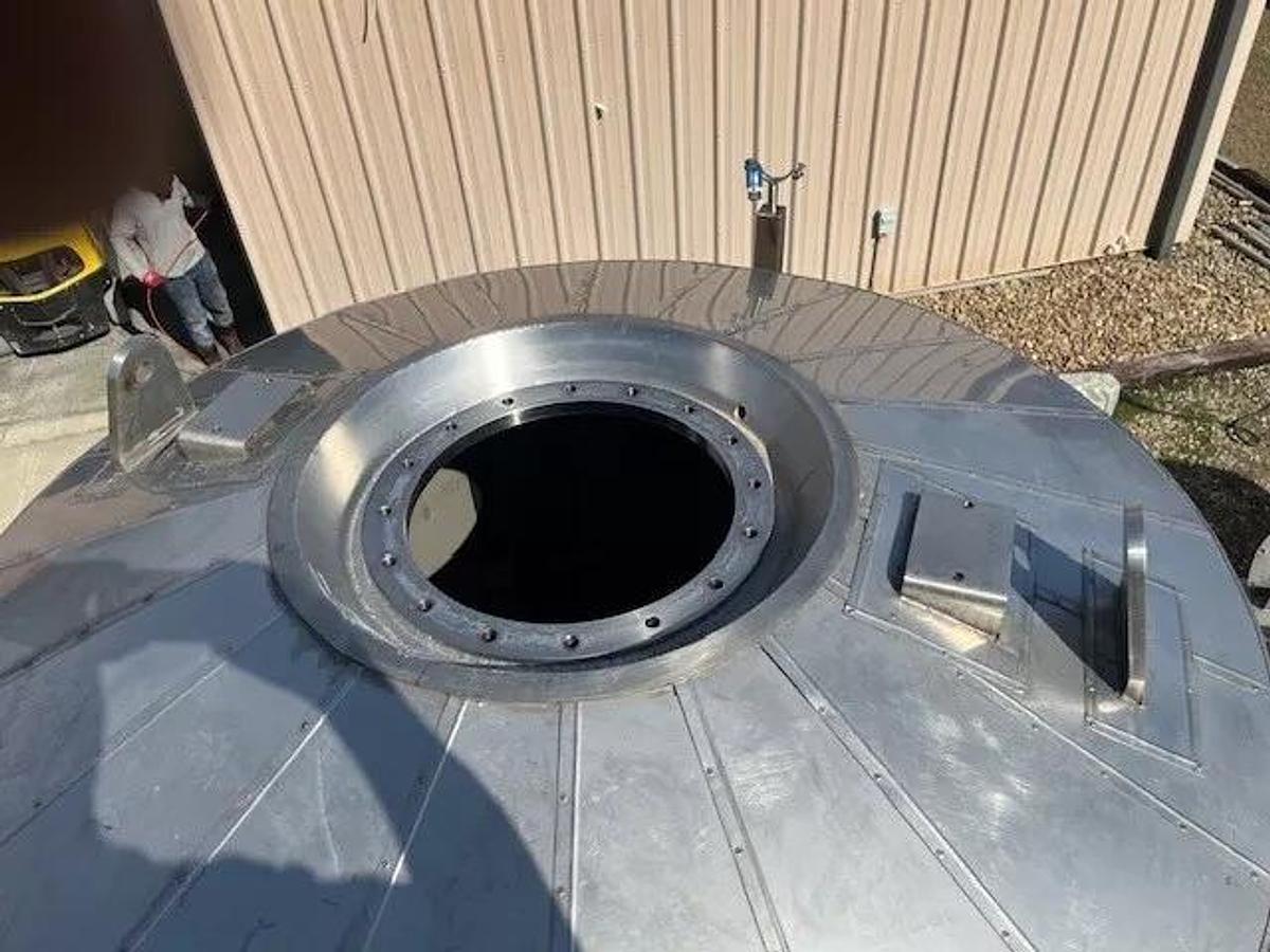 Used 1000 Gallon 4000 L 304 Stainless Steel Jacketed , Vacuum rated Tank Dish / Dome