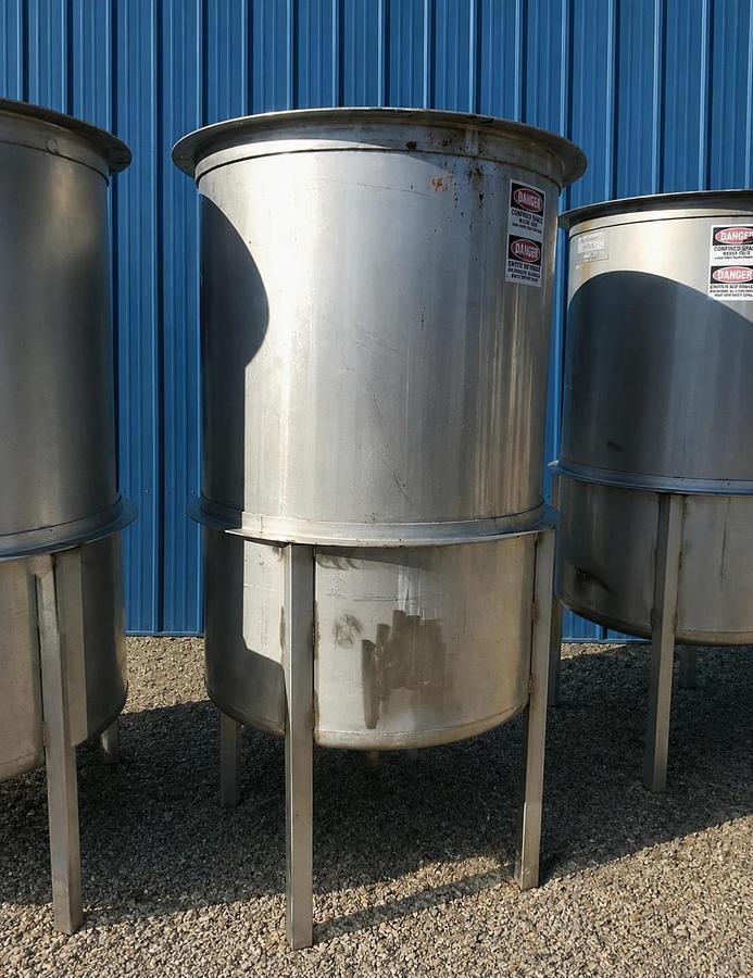 Used 350 Gallon 316 Stainless Mix Tank Vertical With Dish Bottom