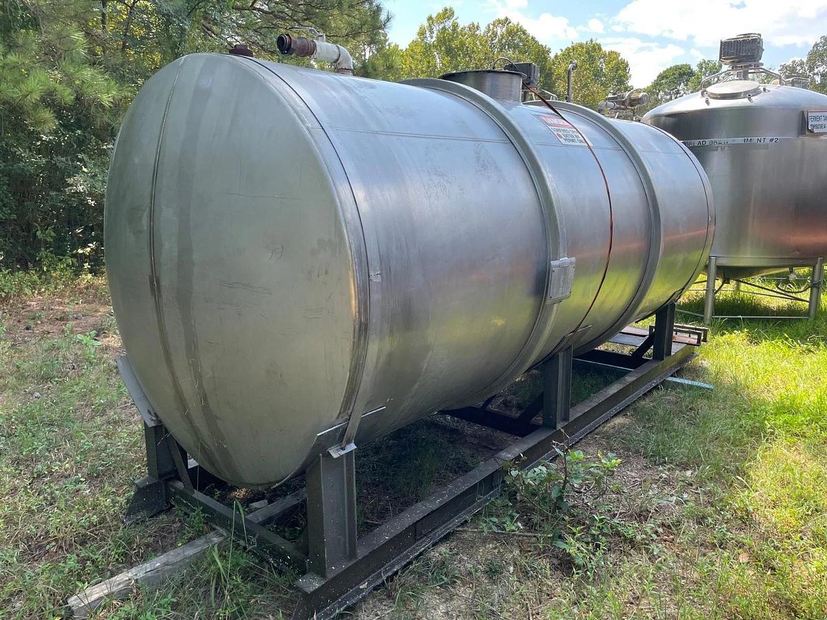 Used 2000 Gallon Horizontal Holding Tank - 304 Stainless Steel edible oil Tank w/skid