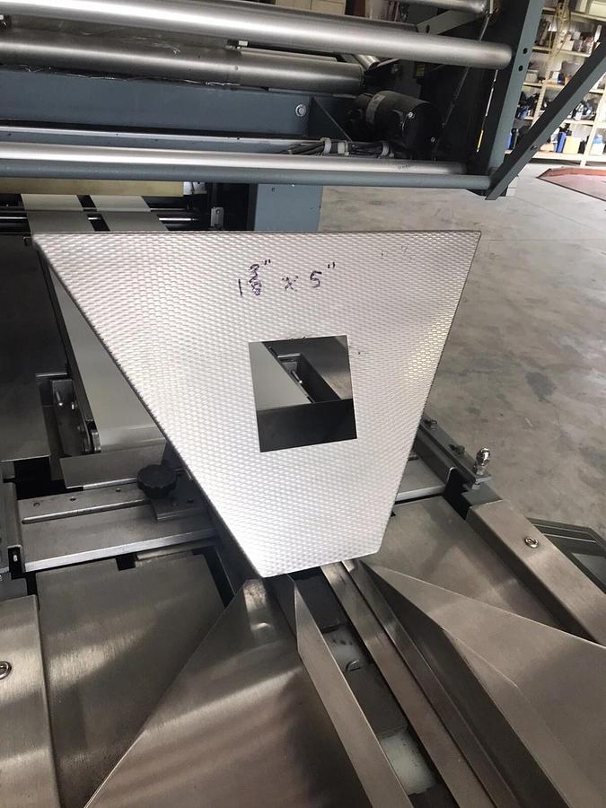 Used Shanklin F4A F-4A  Horizontal Flow Wrapper Automatic Continuous motion Form Fill