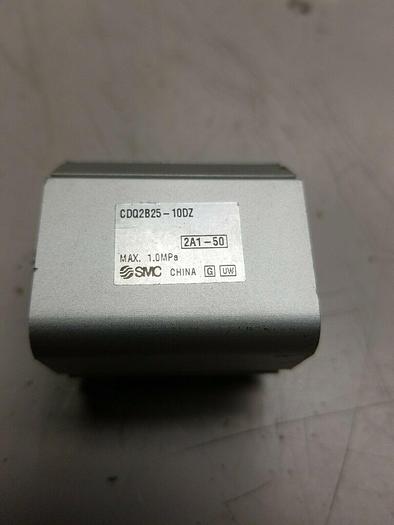 Used SMC PNEUMATIC CYLINDER CDQ2B25-10DZ