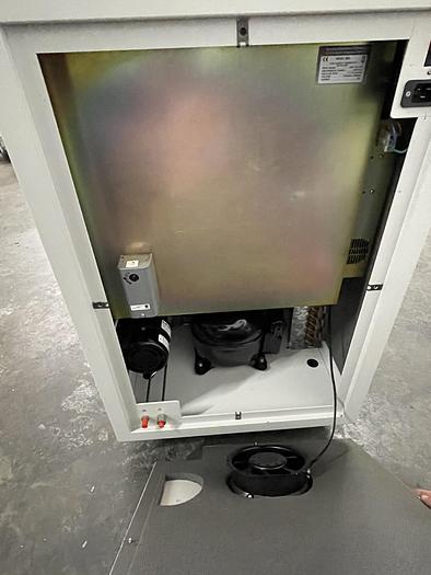 Used Thunder Scientific Model 3900 Two-Pressure Low Temperature Humidity Generator