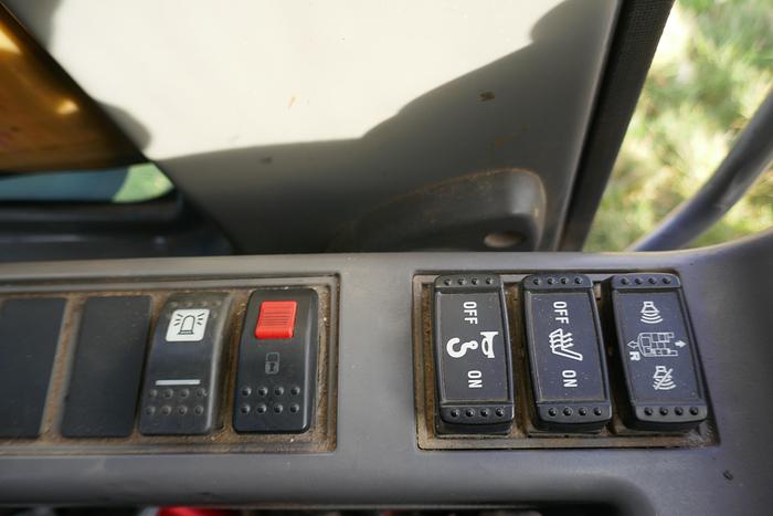 Used 2010 HITACHI ZX225 USLC-3