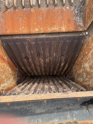 Used 2009 Extec C12+ tracked jaw crusher
