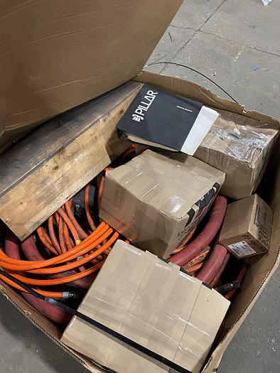 Used PILLAR 250 Kw, 3200 Hz Mk8 INDUCTION FURNACE