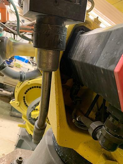 Used 2011 FANUC ARCMATE 120iC/10L 6 AXIS CNC MIG WELDING ROBOT WITH R30iA CONTROLLER (SEVERAL AVAILABLE)