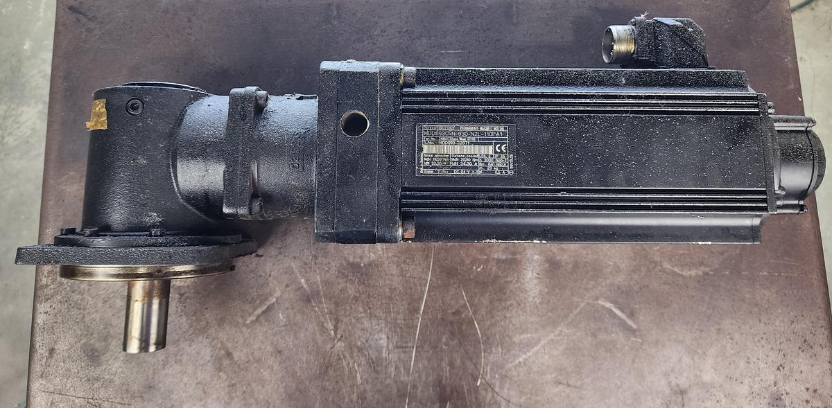 Used Indramat MDD093C-N-030-N2L-110PA1 Servo Motor