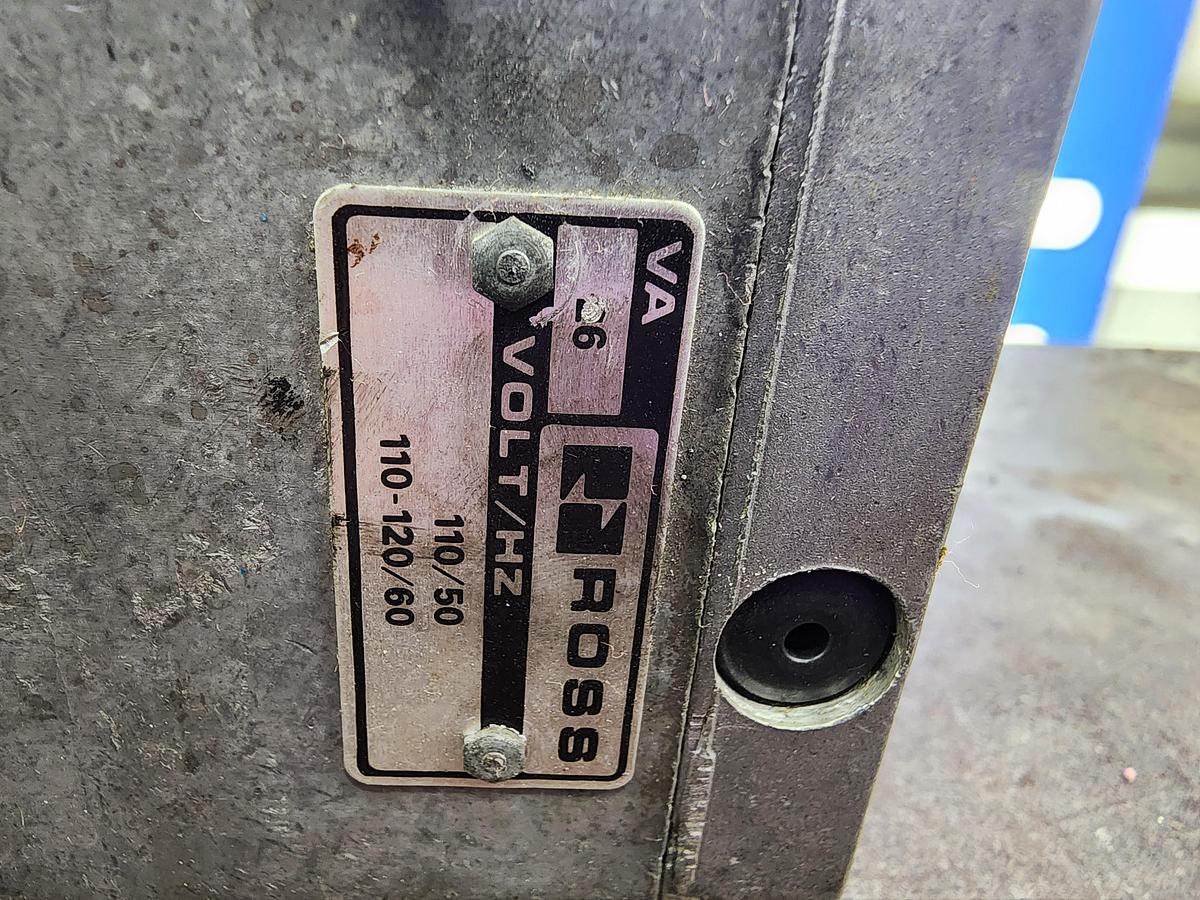 Used Ross Controls 3573A5949 / 250-0241 Solenoid Valve