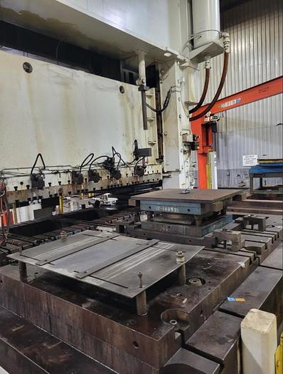 Used 1,000 TON MINSTER E2-1000-144 X 60 STRAIGHT SIDE PRESS