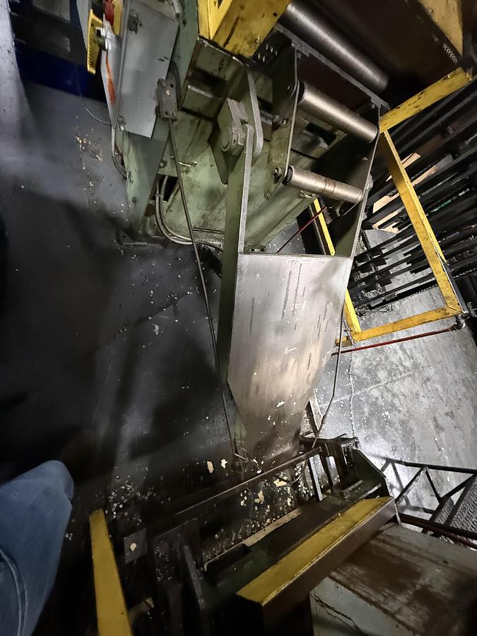 Used 24" WIDE x 20,000 LB MECON CRADLE STRAIGHTENER
