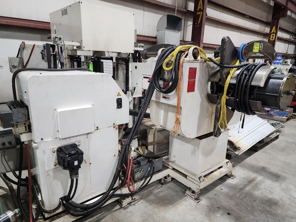 Used AIDA MODEL LFL-300R STRAIGHTENER FEEDER