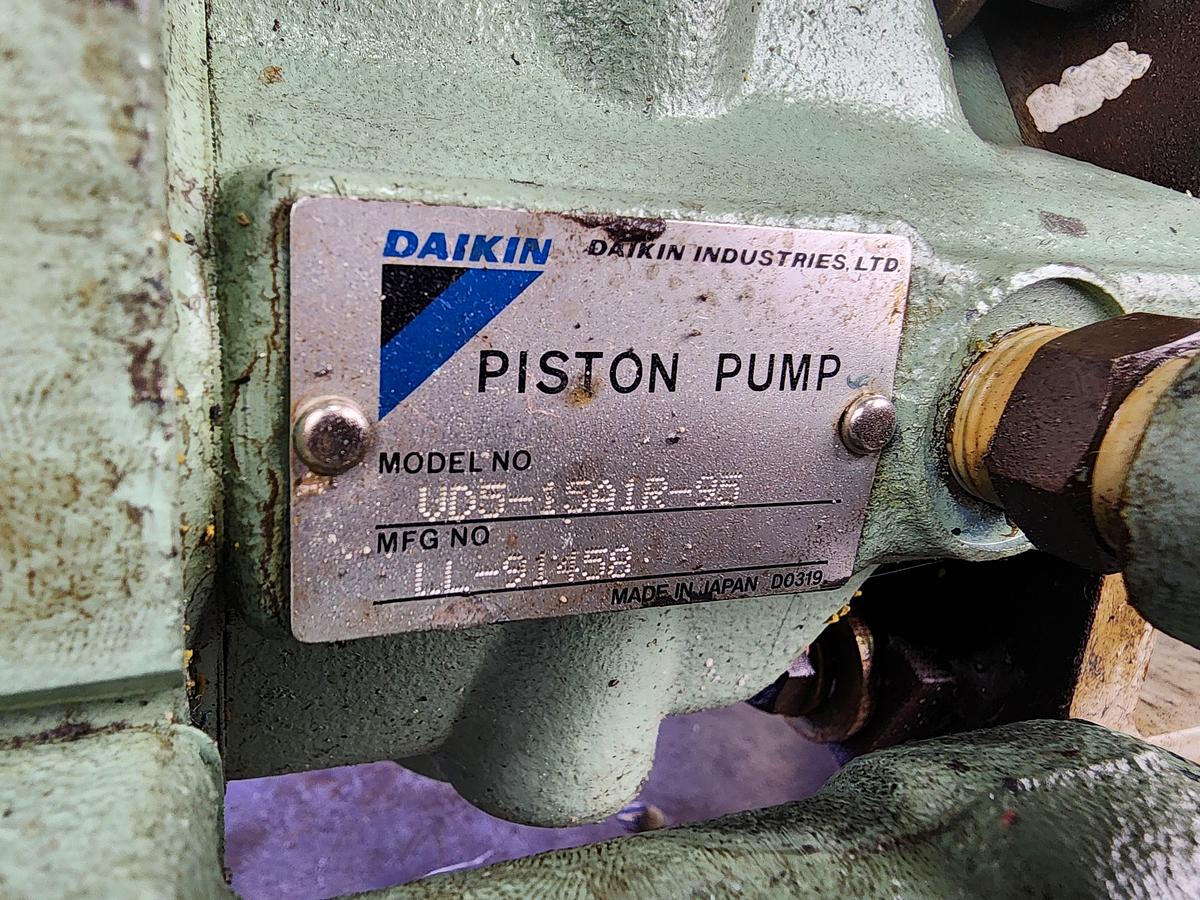 Used Daikin VD5-15AIR-95 Lube Pump off 300 TON KOMATSU L2M300-3BM