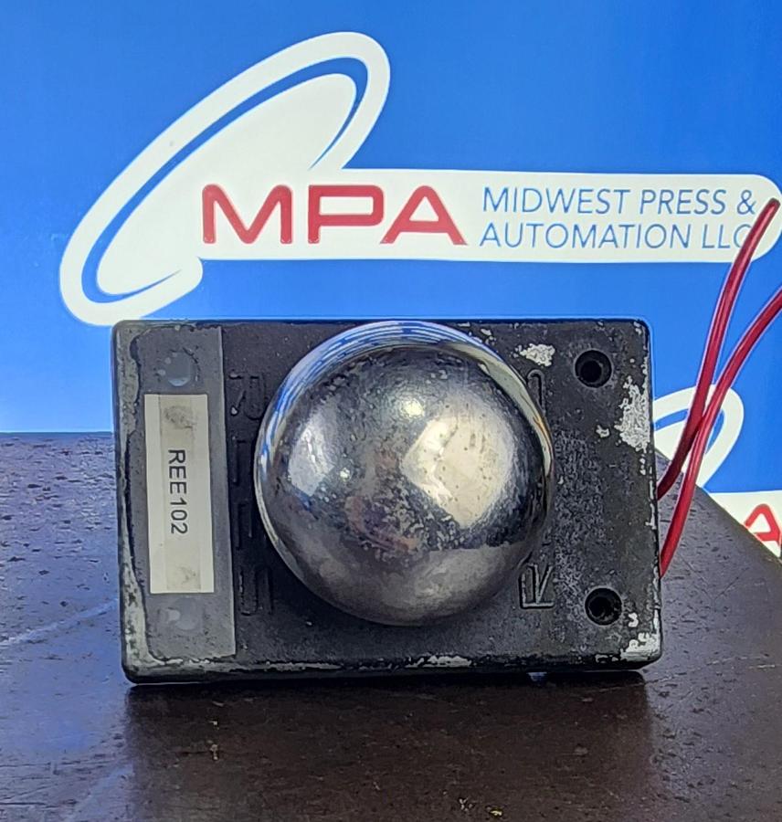 Used REES 347 S Heavy Duty Palm Push Button