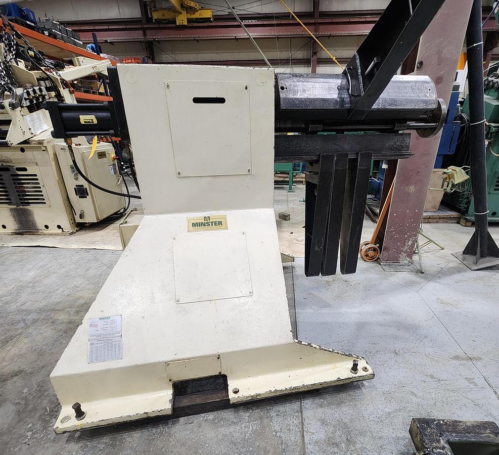 Used 20" WIDE MINSTER FEED LINE