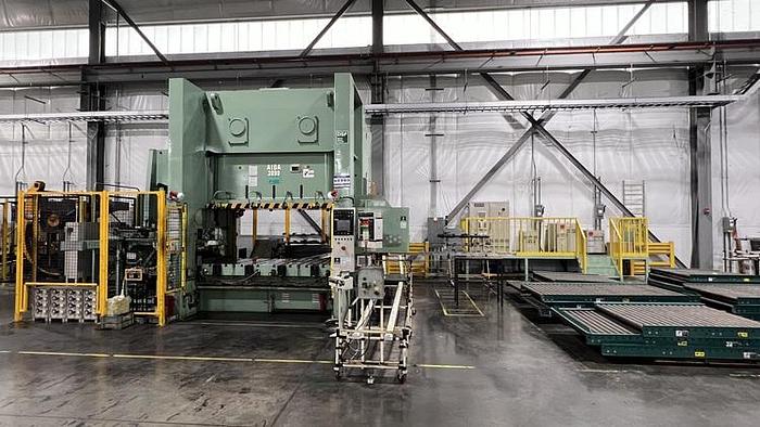 Used 330 TON AIDA MODEL DSF-N2-3000 SERVO STRAIGHT SIDE SINGLE CRANK PRESS
