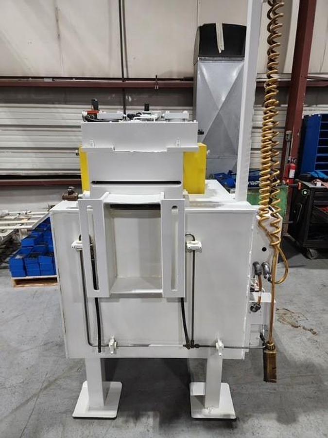 Used 12" DALLAS MODEL DRF-412 CABINET STYLE FEEDER