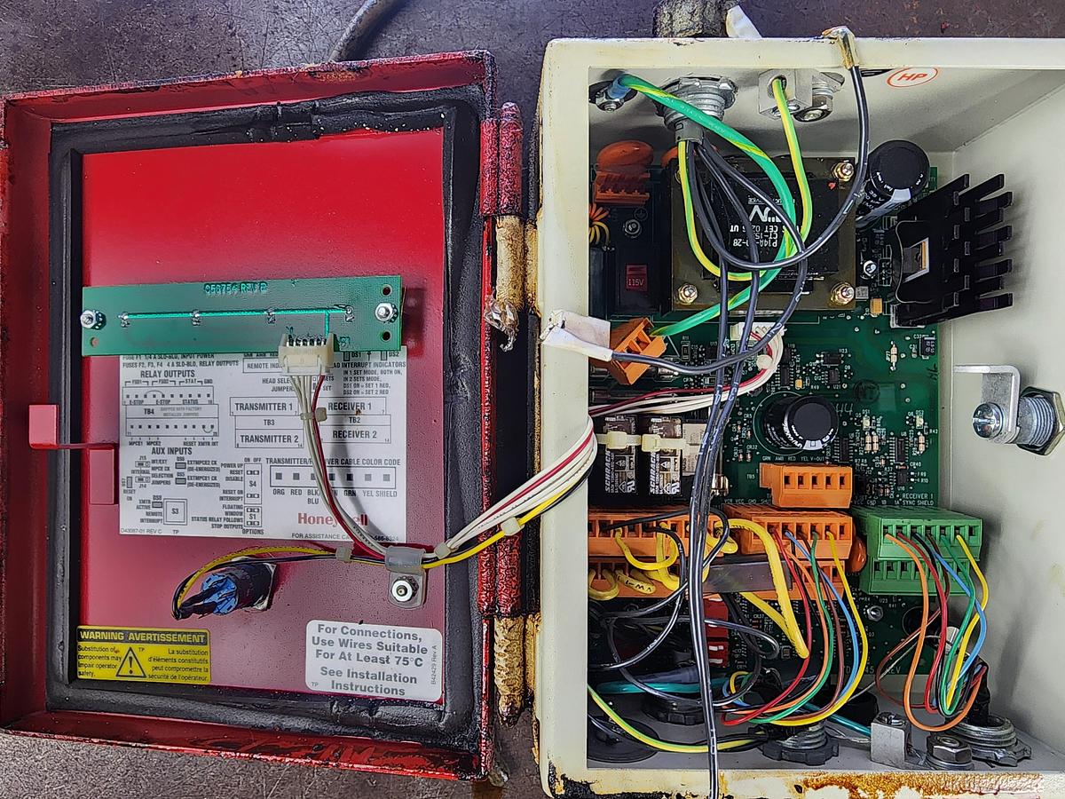 Used Wintriss D43145 Shadow VI Light Curtain Control