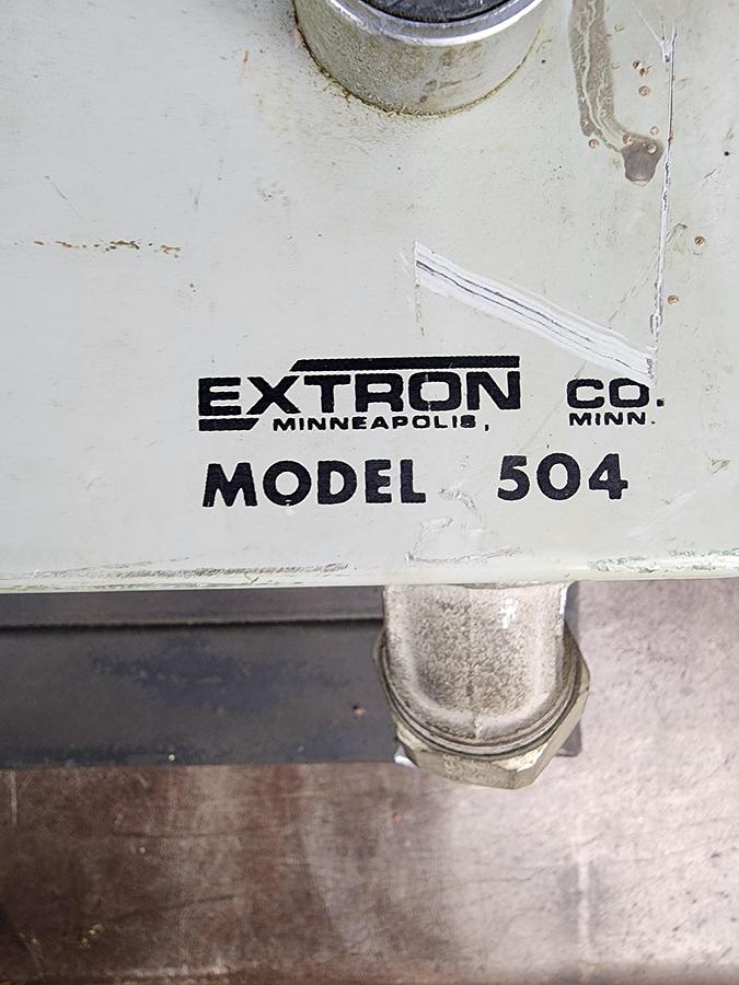 Used Extron Model 504 / 5047-0102 First out Indicator Model 503