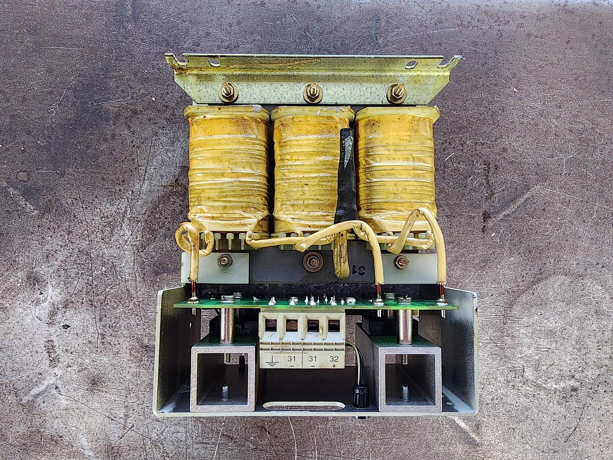 Used LUTZE NG-24/15-0955 50/60 Hz 16 A Power Supply / Transformer