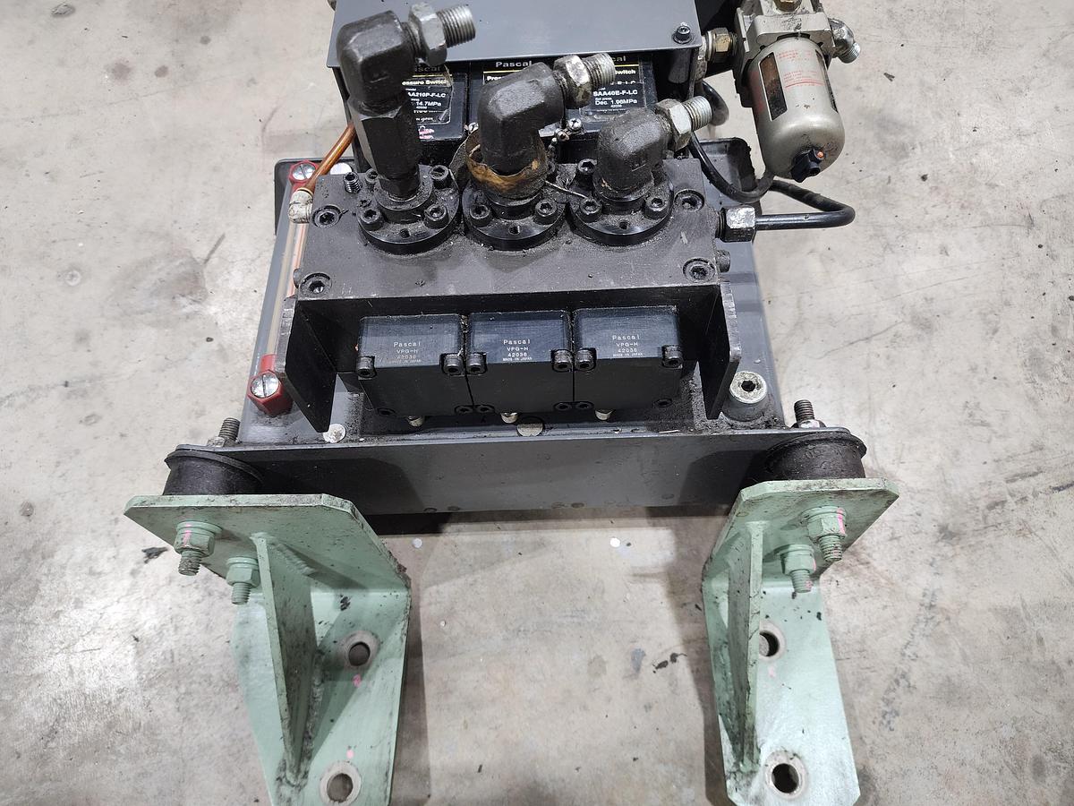 Used Pascal Corp. HCSD-H2DDF-G302 Control Unit / SAA210P-F-LC Pressure Switches