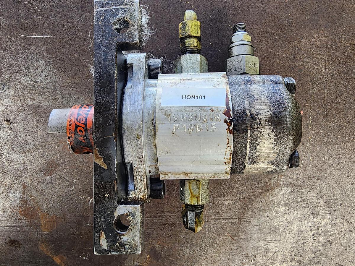 Used Honor Gear Pumps 1VG2U01R