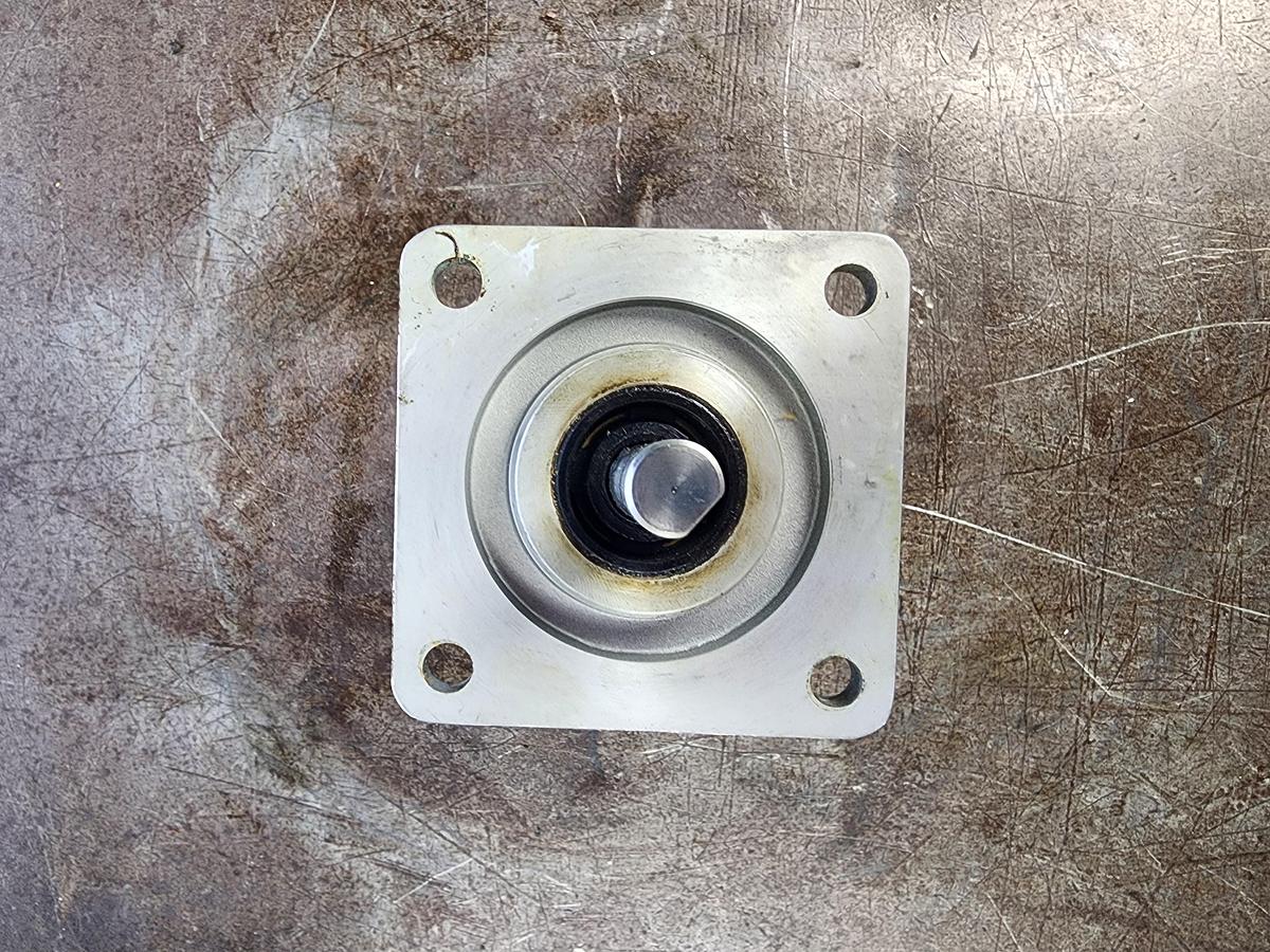 Used NSD Corporation MRE-G2560SS062FAL Encoder